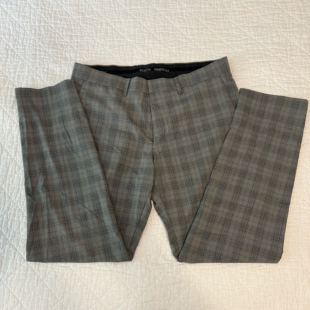 Kenneth Cole Reaction Stretch Fit Plaid Dress Pants Men's.  Size 34W x 29L